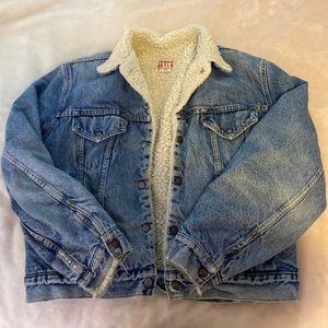Levi’s vintage Sherpa jean jacket